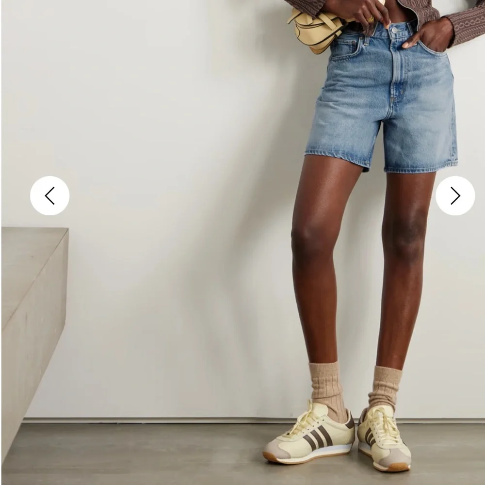 Agolde Stella Light Blue Jean Shorts - Picture 3 of 8